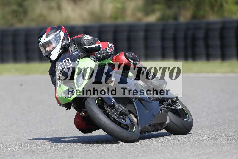 /44 09.08.2025 Plüss Moto Sport ADR/Freies Fahren/408
